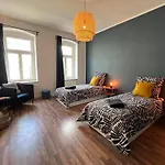 Atelier Noe Rose- Kunstvoll Wohnen - Wunderbares Fruehstueck Moeglich - Ruhig Und Nah Am Zentrum - *