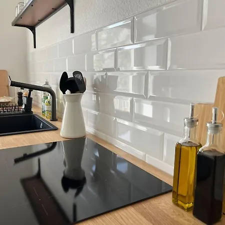 Atelier Noe Rose- Kunstvoll Wohnen - Wunderbares Fruehstueck Moeglich - Ruhig Und Nah Am Zentrum - *