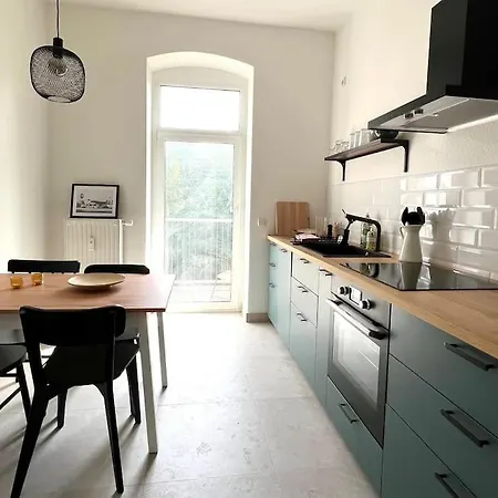 Appartamento Atelier Noé Rosé- Kunstvoll Wohnen - Wunderbares Frühstück Möglich - Ruhig Und Nah Am Zentrum -