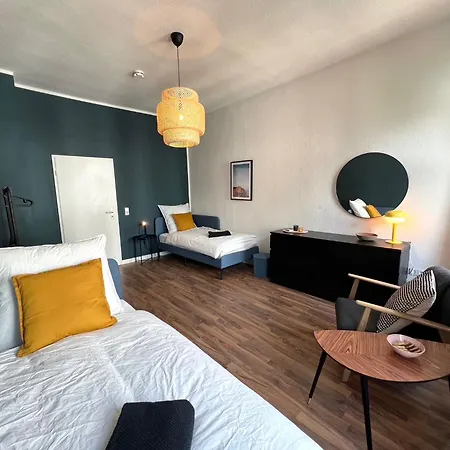 Atelier Noe Rose- Kunstvoll Wohnen - Wunderbares Fruehstueck Moeglich - Ruhig Und Nah Am Zentrum -