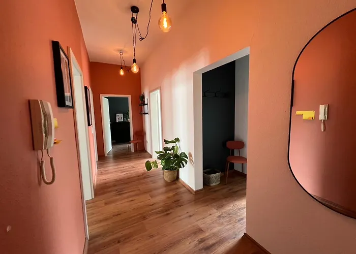 Atelier Noe Rose- Kunstvoll Wohnen - Wunderbares Fruehstueck Moeglich - Ruhig Und Nah Am Zentrum - Хемниц